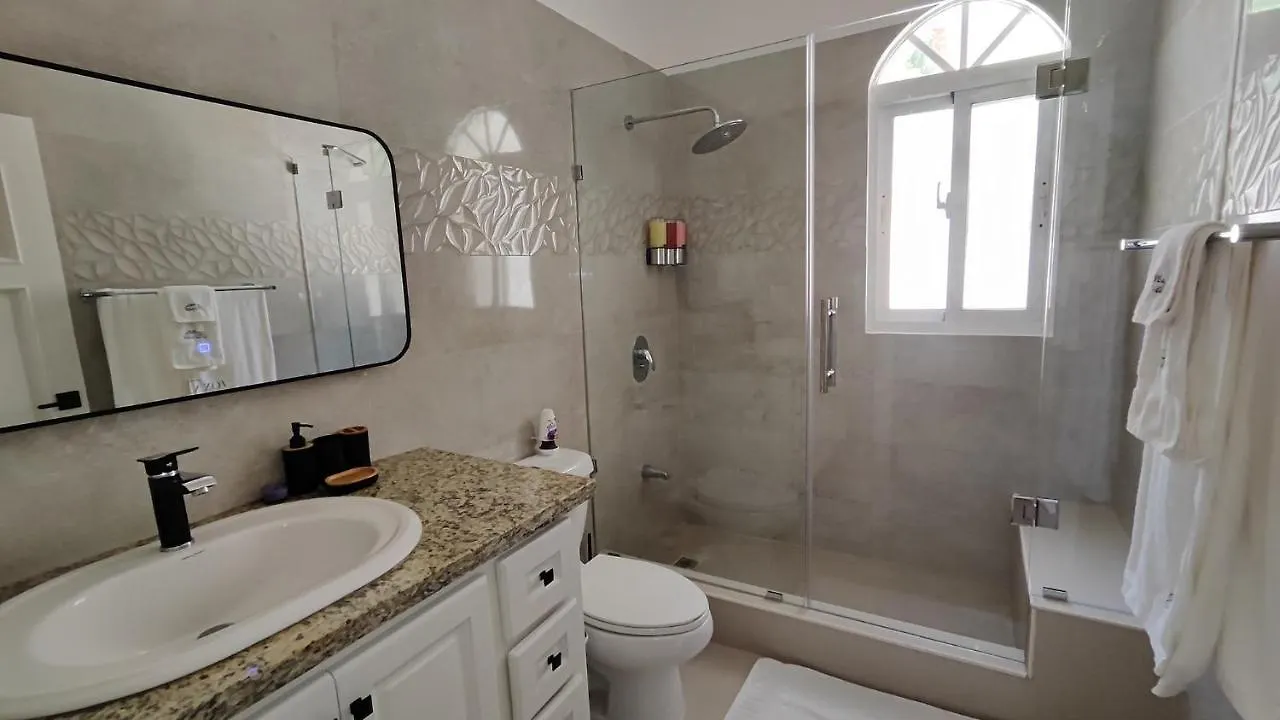 Luxury 4-Bedroom Villa With Climate Pool Sosúa